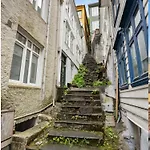 Private Apartment In Historic Street